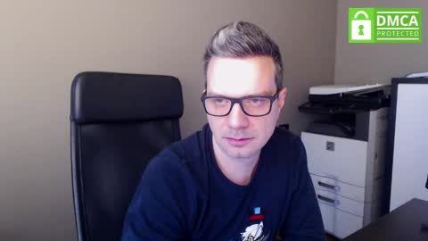 Snapshot of maschiodavide89 chatting on February 20, 7:01 am David online show from February 20, 7:01 am