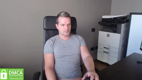 Snapshot of maschiodavide89 chatting on October 7, 6:50 am David online show from October 7, 6:50 am