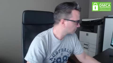 Snapshot of maschiodavide89 chatting on February 4, 8:13 am David online show from February 4, 8:13 am