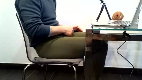 Mask07 online show from December 18, 2:13 pm