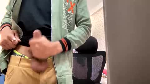 maskboyz2003 online show from November 26, 4:15 am