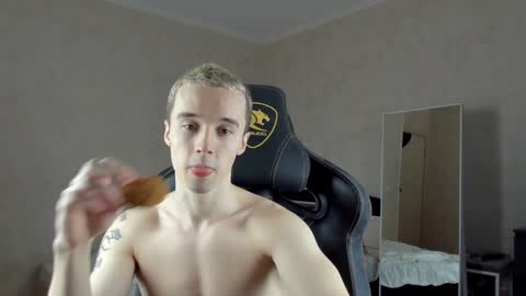 Mason online show from December 5, 1:14 am