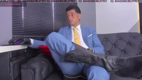 I am Massimo online show from July 24, 1:51 pm