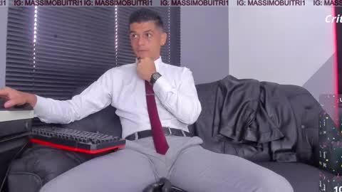 I am Massimo online show from March 3, 2:13 pm