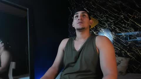 massimo_vidal online show from June 7, 10:28 pm