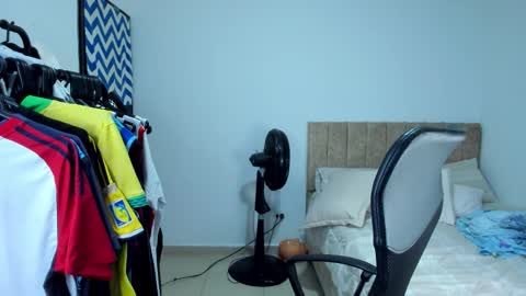 master_boy28 online show from November 12, 7:25 am