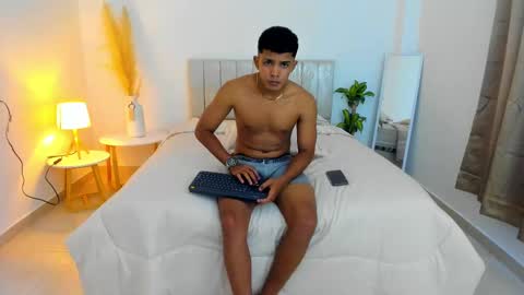 master_domi2 online show from February 24, 8:47 pm
