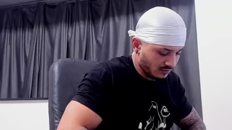 masterchris12 online show from December 14, 10:39 pm