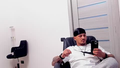 masterchris12 online show from December 4, 8:29 pm