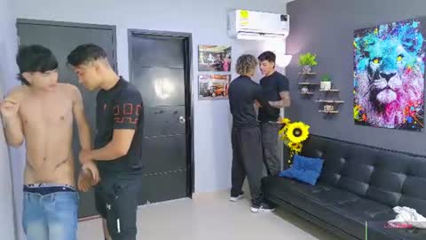 Team Cris Darwin- Fernando- Stiven- David online show from July 27, 11:50 am
