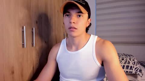 mastrangelo_x online show from November 30, 10:45 pm