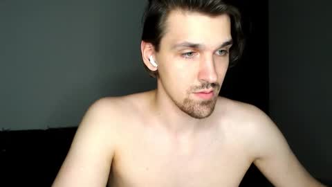 Snapshot of mateo_zeus chatting on October 22, 1:09 am mateo_zeus online show from October 22, 1:09 am