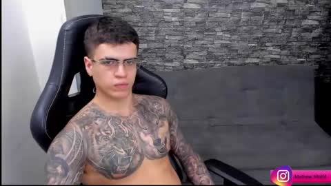 Mathew Independent model online show from April 15, 5:18 am