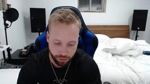 Math online show from February 6, 4:09 am