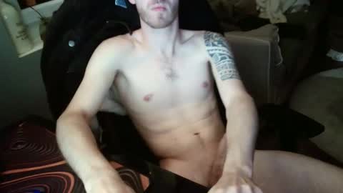 matt1q237916 online show from May 14, 1:03 am