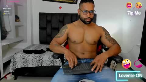 matt rodriguez92 online show from January 17, 7:27 pm