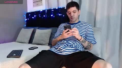 ---Matteo--- online show from November 26, 3:31 am