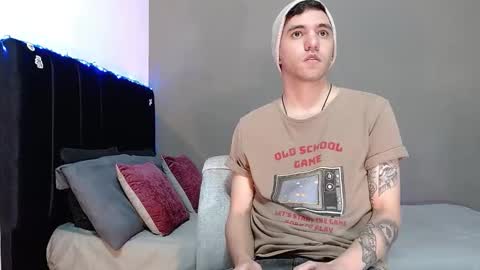 ---Matteo--- online show from January 12, 3:43 am