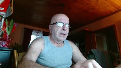 Maurice online show from December 28, 1:08 pm