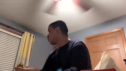 mauricescott online show from April 1, 3:41 am