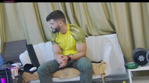 Snapshot of mauro_real_man chatting on October 20, 6:56 pm mauro_real_man online show from October 20, 6:56 pm
