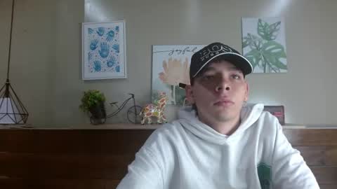 Max online show from June 4, 2:56 pm