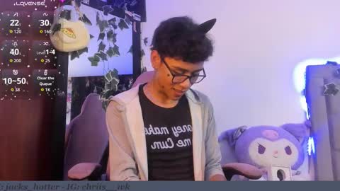 Snapshot of max_beloved chatting on October 24, 1:46 pm Max online show from October 24, 1:46 pm