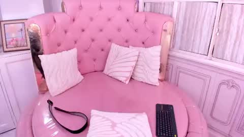 Max online show from July 18, 6:41 am