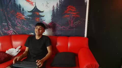 max_latin_ online show from January 22, 11:23 am