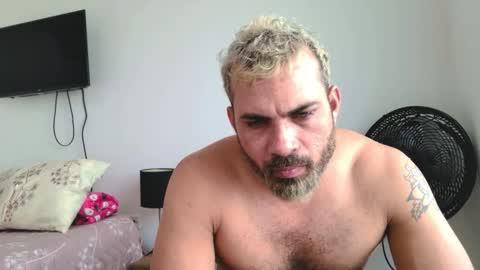 max_love25 online show from January 6, 8:24 pm