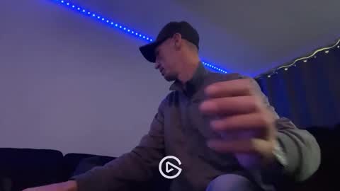 Snapshot of maxbose666 chatting on November 1, 11:03 am Max online show from November 1, 11:03 am