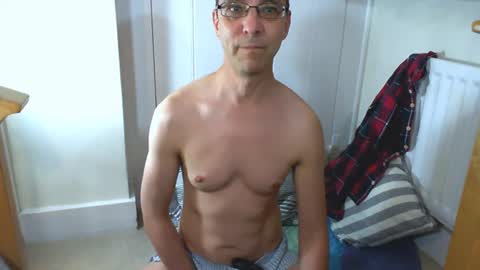Max Davies online show from June 26, 5:37 pm