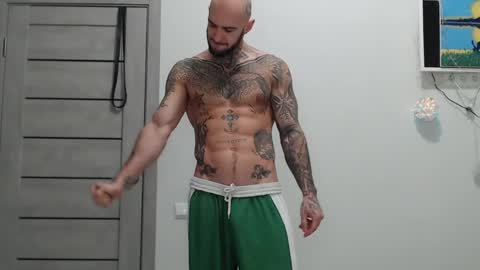 Maximus Fox online show from April 7, 7:19 am