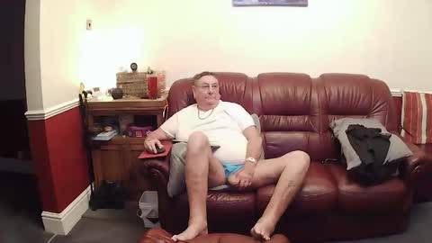 MAX online show from March 14, 11:56 pm