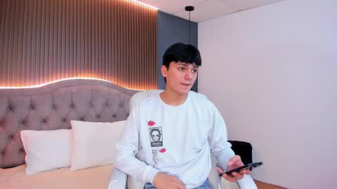 --  -- online show from October 18, 1:27 pm