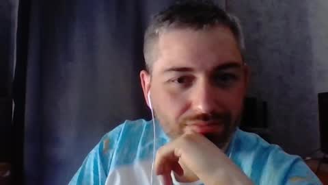 Maxime online show from June 17, 4:09 pm