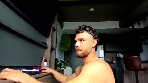 maximo_and_marcelo online show from July 27, 12:01 pm