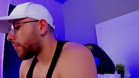 MAXIMO online show from January 11, 2:20 am