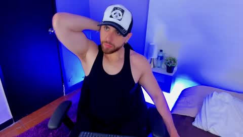 MAXIMO online show from February 8, 2:58 am