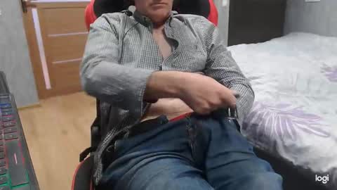 maximus3334 online show from October 1, 11:14 am