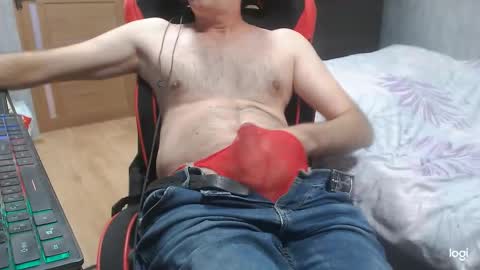 maximus3334 online show from October 7, 12:09 pm