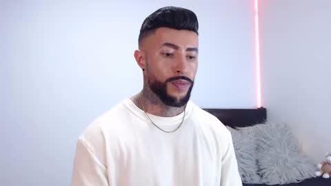 Independent Model online show from September 19, 7:09 am