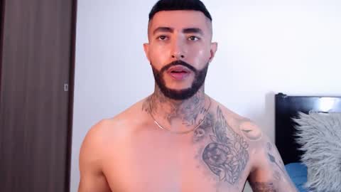 Independent Model online show from February 8, 4:03 am