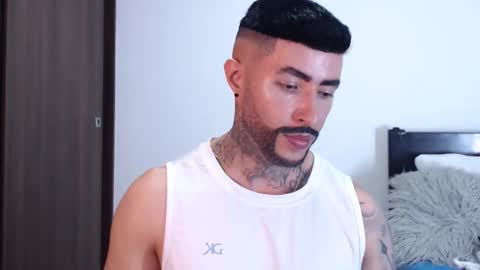 Independent Model online show from January 24, 3:22 am