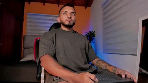 Maximus Clark online show from March 17, 1:31 am