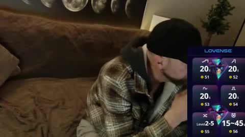 MaxRouger online show from November 5, 9:55 am