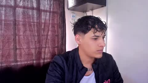 Max online show from July 31, 12:37 pm