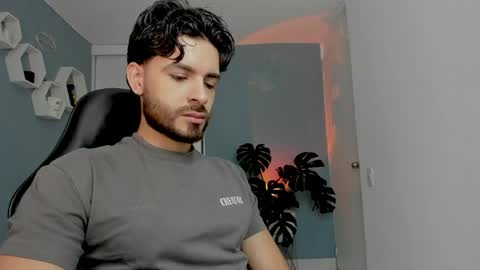 Maxi online show from April 18, 11:37 pm