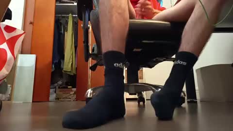 maxzoulet98 online show from June 18, 12:43 pm