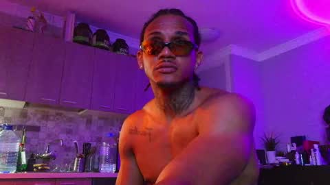 MAYKOL BROWN online show from April 15, 7:58 pm